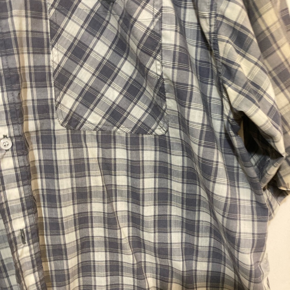 Men’s button down - Picture 5 of 5